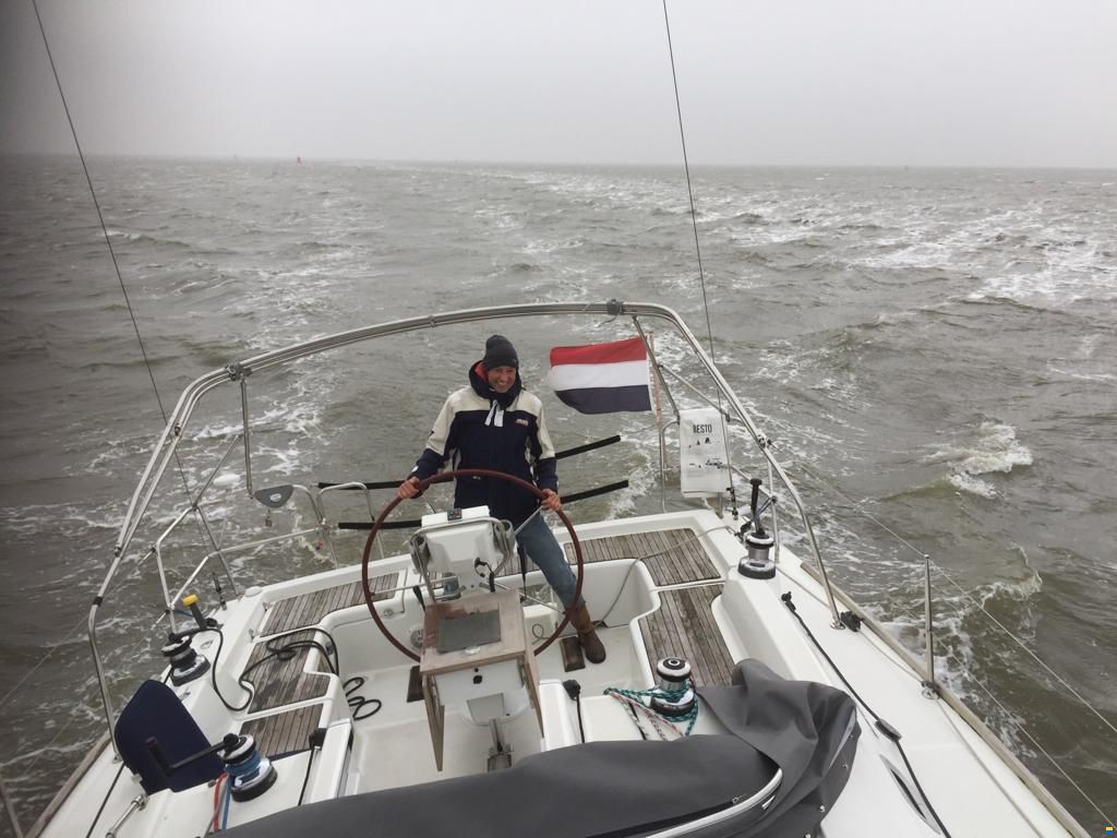 Beneteau Oceanis 37