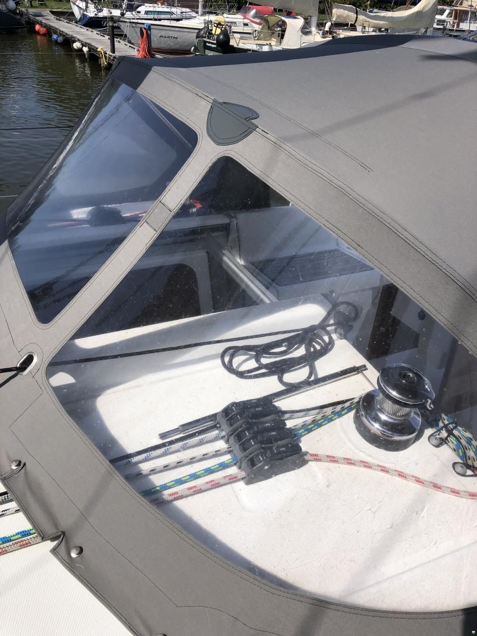 Beneteau Oceanis 37