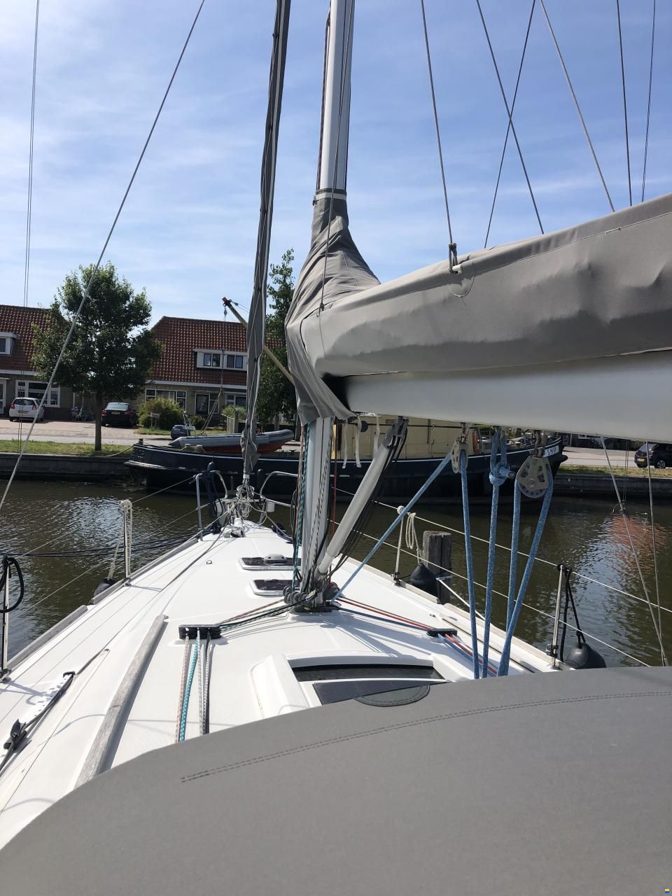 Beneteau Oceanis 37