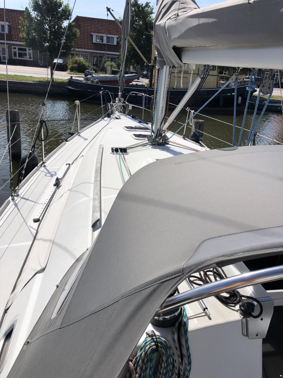 Beneteau Oceanis 37