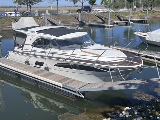 Marex 310 Sun Cruiser