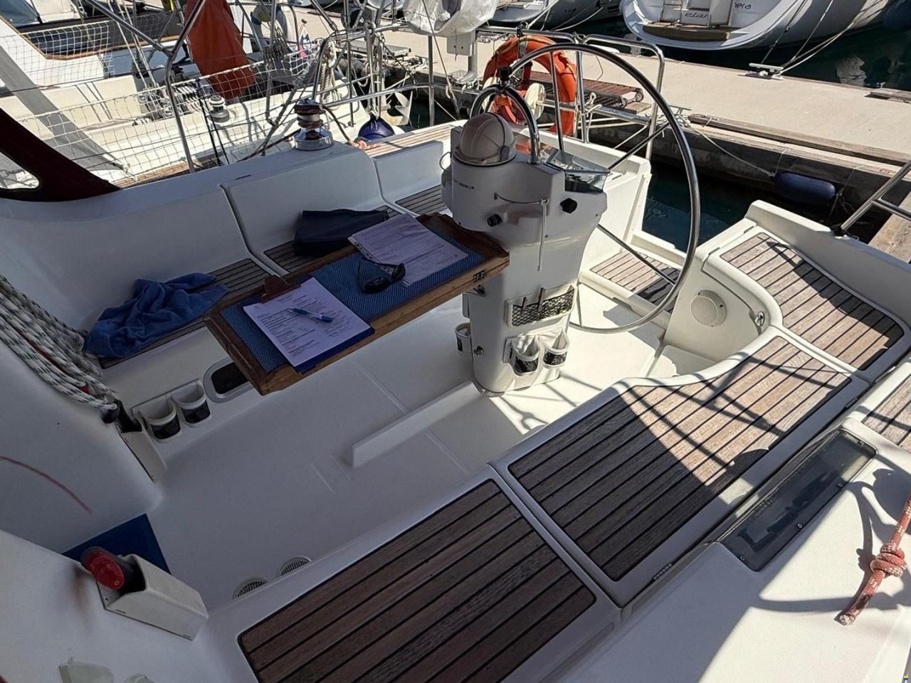 Beneteau OCEANIS 393