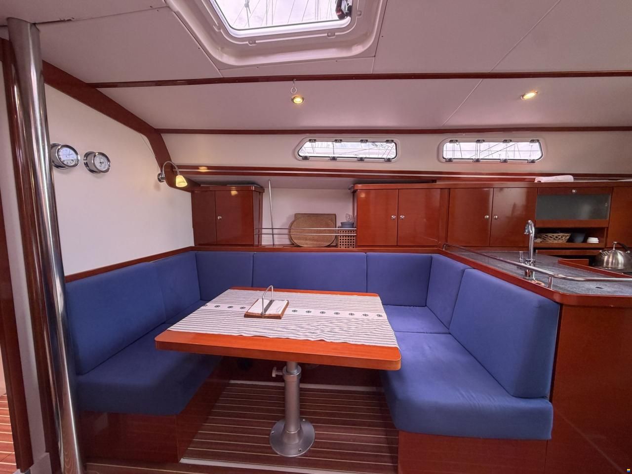 Hanse 370e