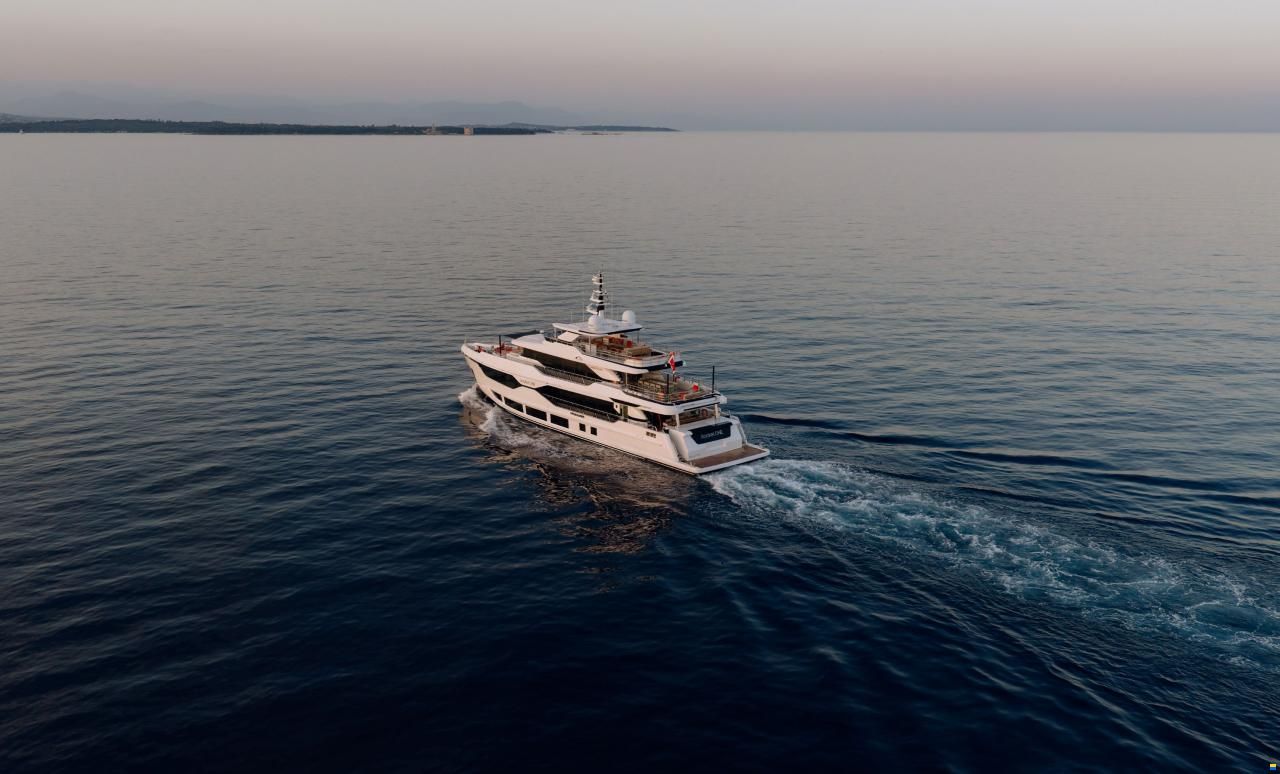 Majesty 120