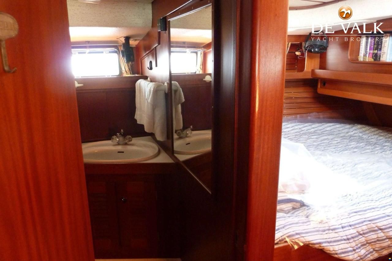 Hallberg-Rassy 49