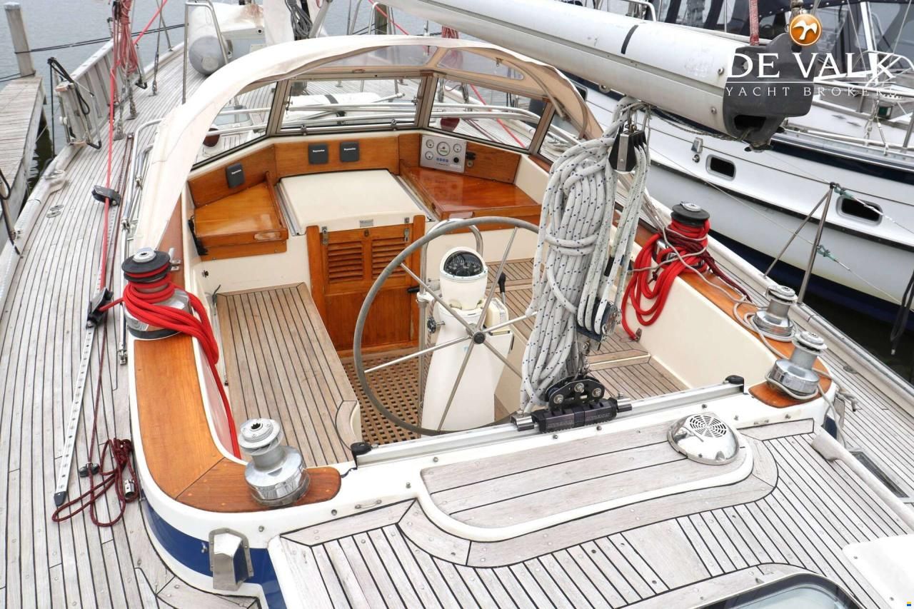 Hallberg-Rassy 42 E
