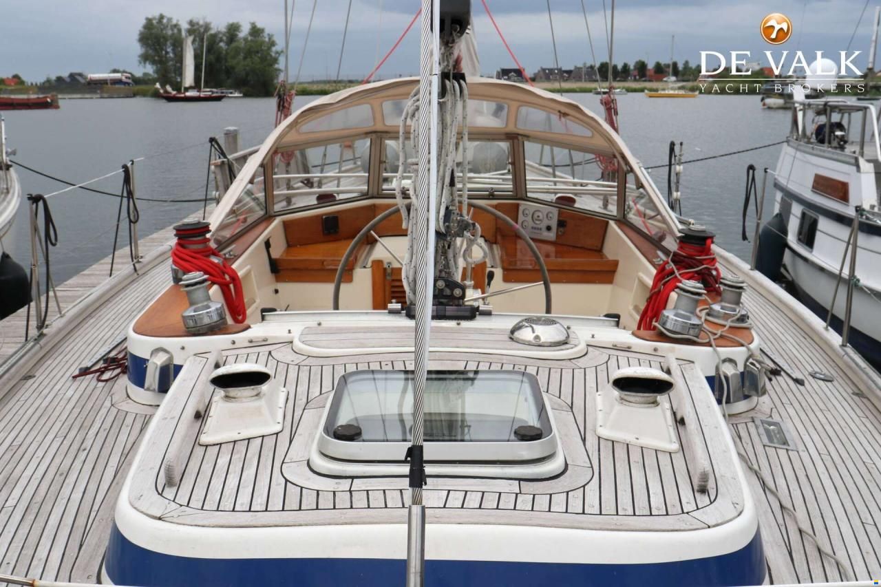Hallberg-Rassy 42 E