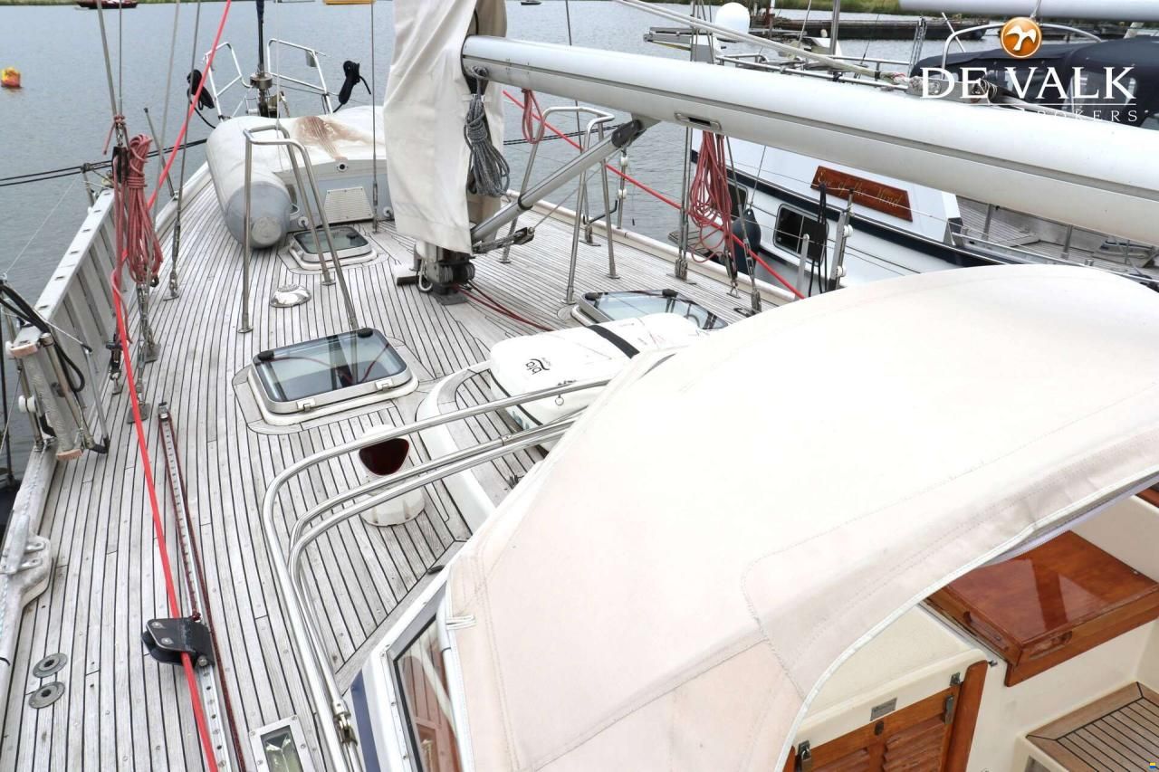 Hallberg-Rassy 42 E
