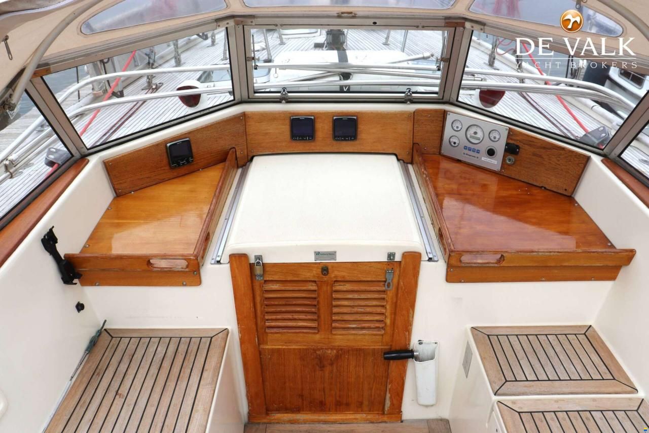 Hallberg-Rassy 42 E
