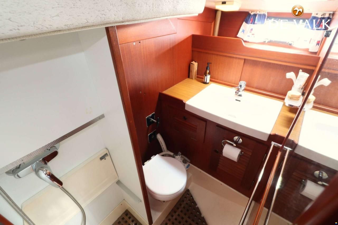 Hallberg-Rassy 42 E
