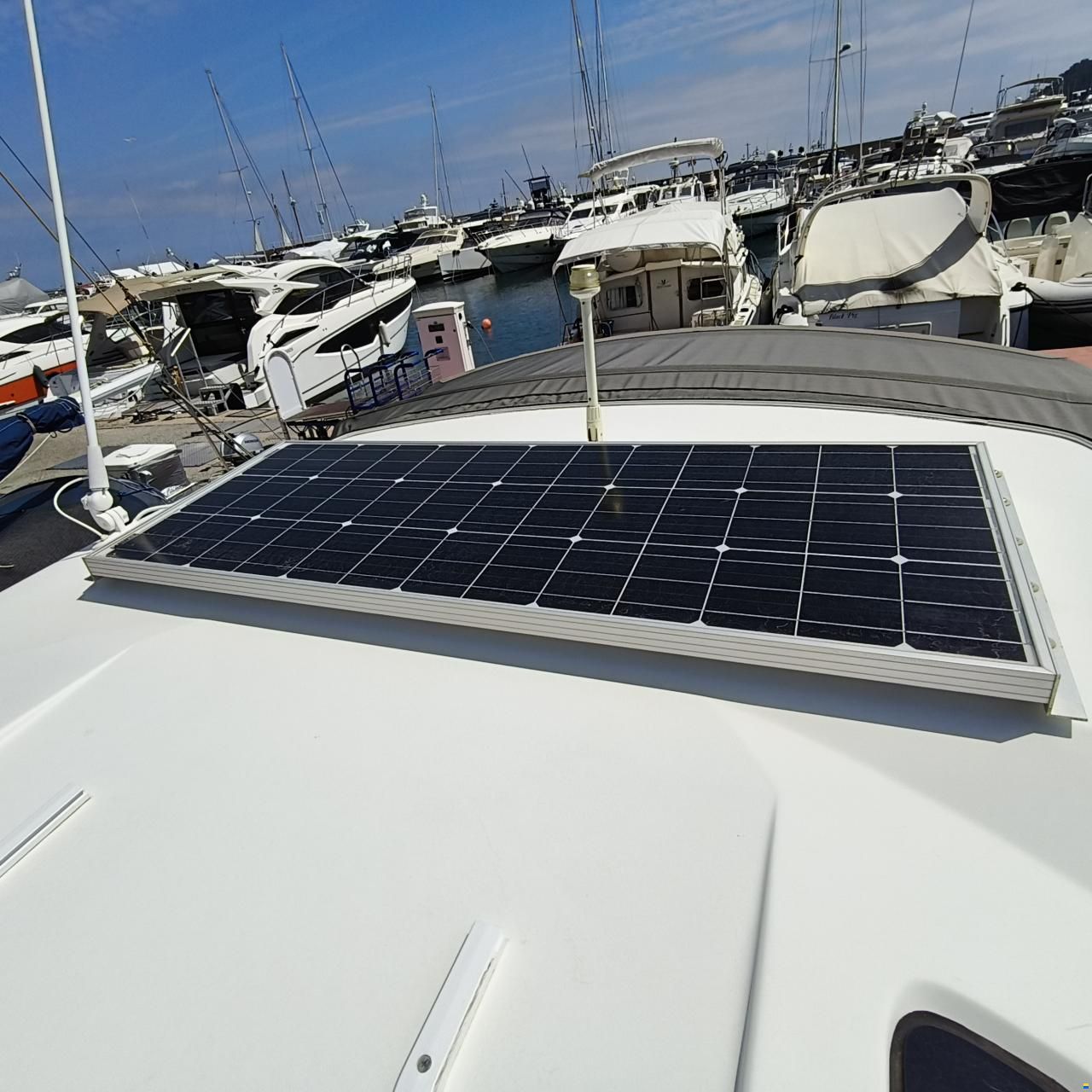 Beneteau Antares 9