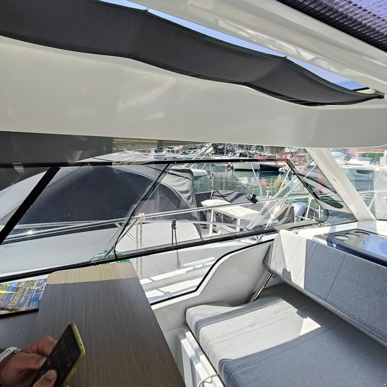 Beneteau Antares 9