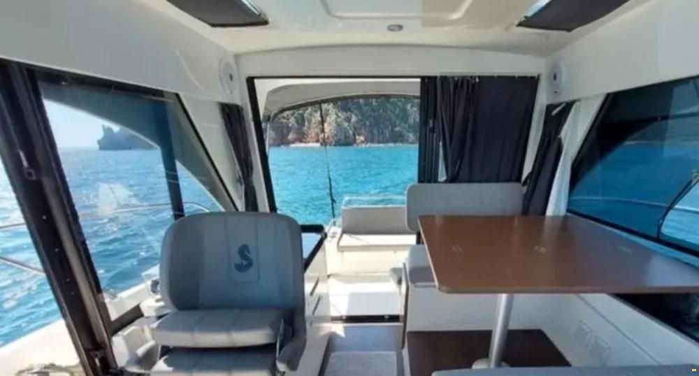 Beneteau Antares 9