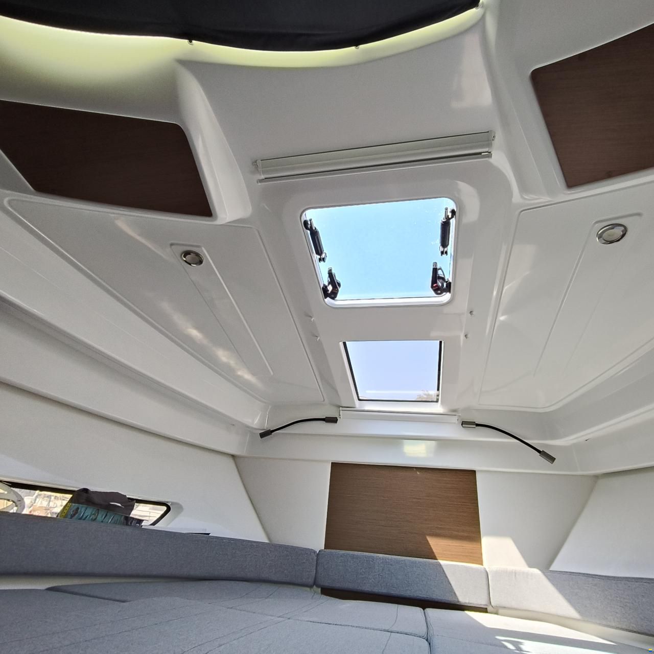 Beneteau Antares 9