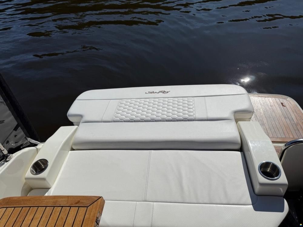 Sea Ray 265 Sundancer