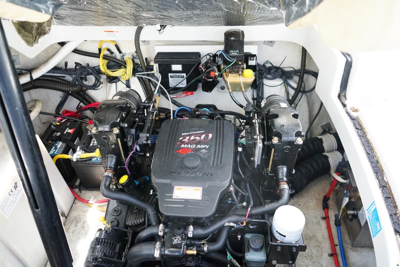 Crownline 250CR