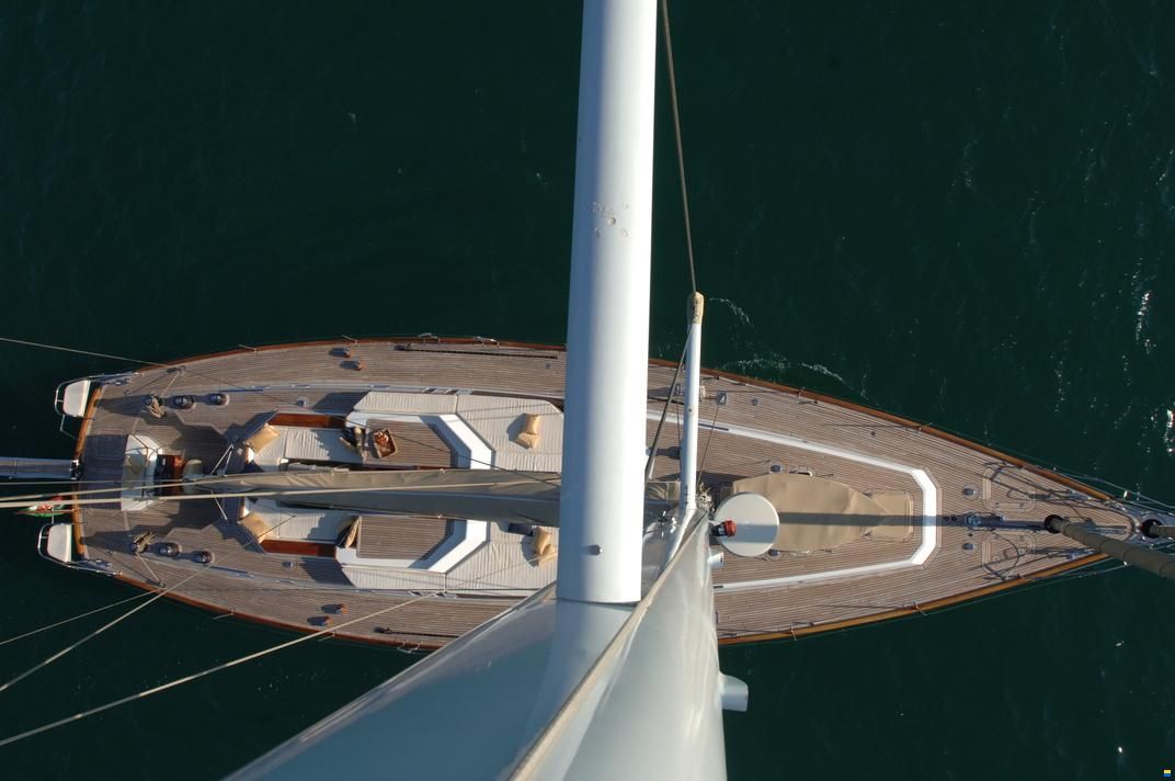 Lagoon Royal Pilot Saloon 65