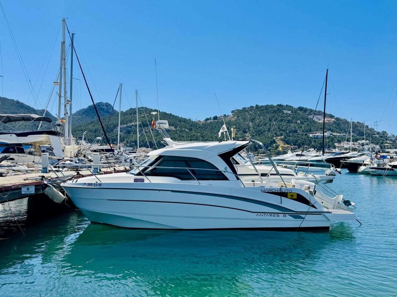 Beneteau Antares 8 OB