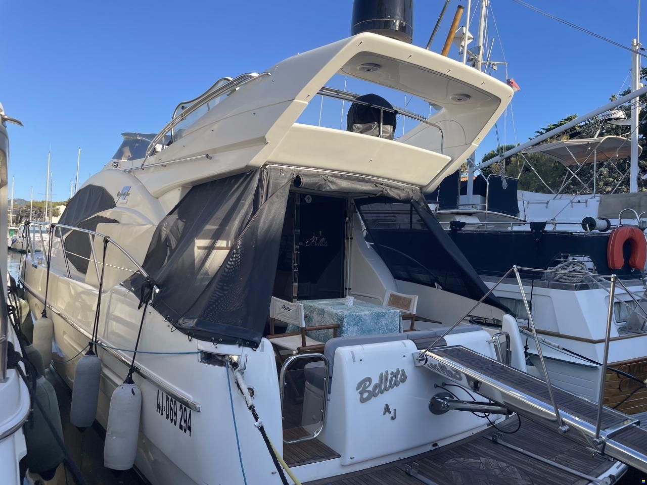 Azimut 42 flybridge
