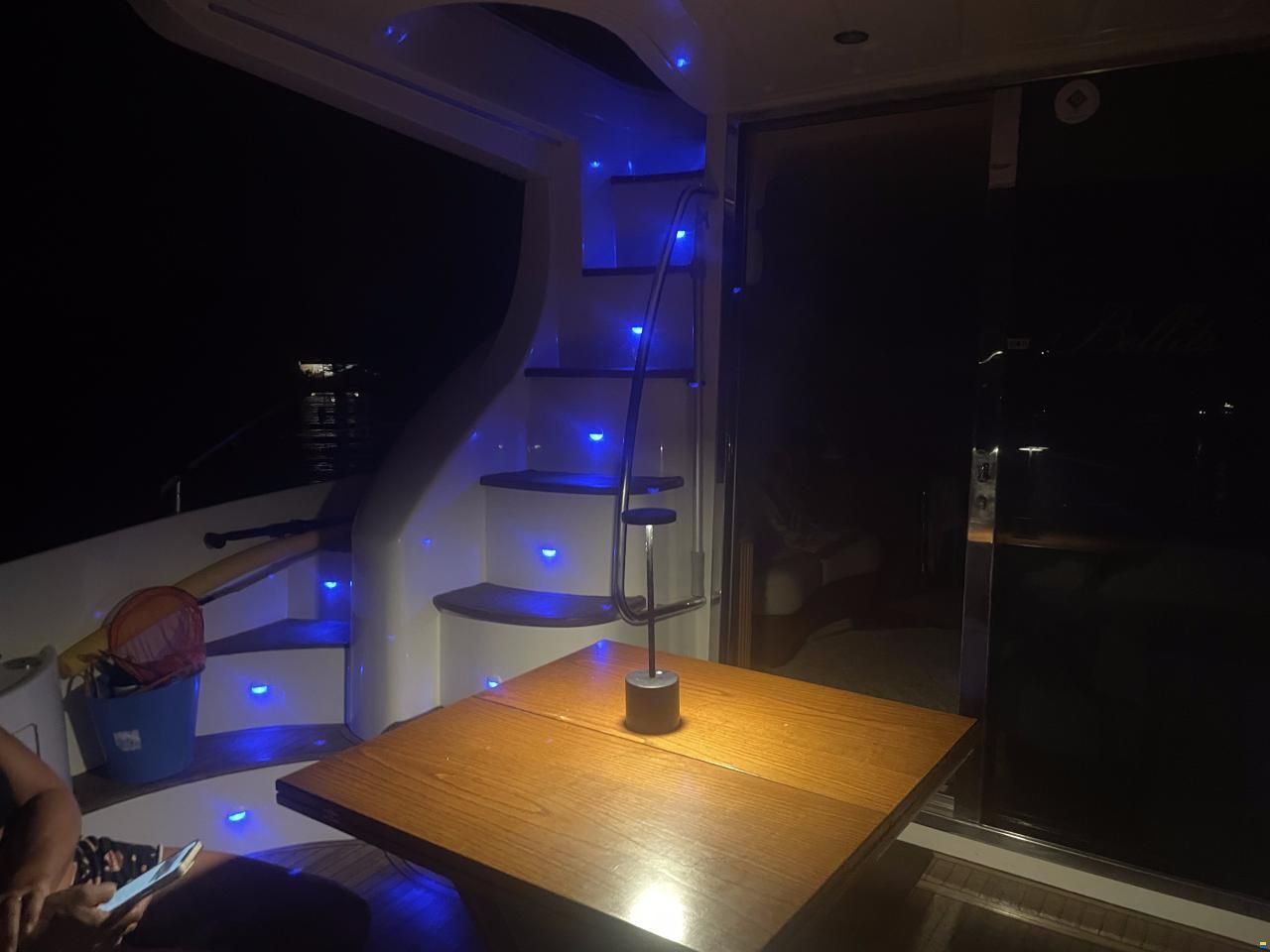 Azimut 42 flybridge