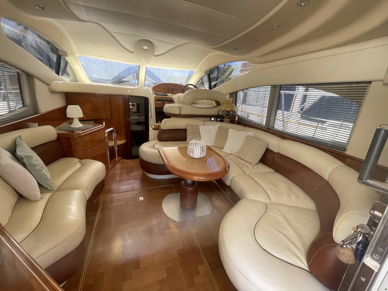 Azimut 42 flybridge