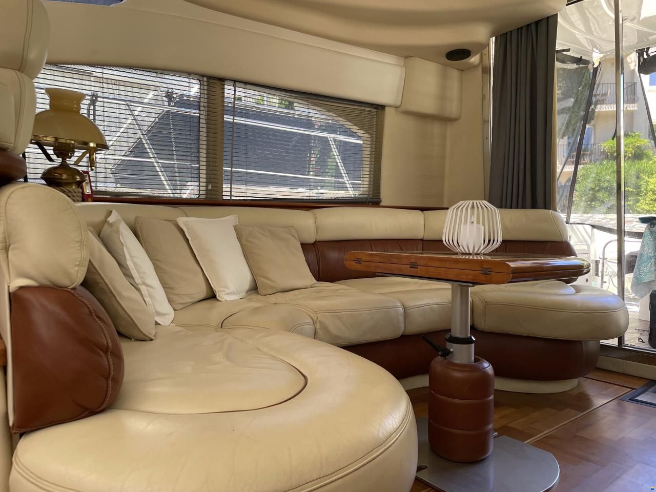 Azimut 42 flybridge