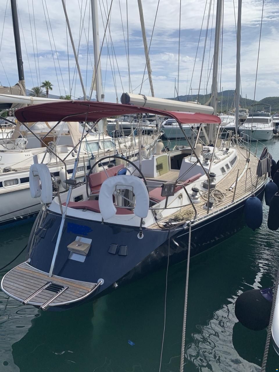 Beneteau First 435