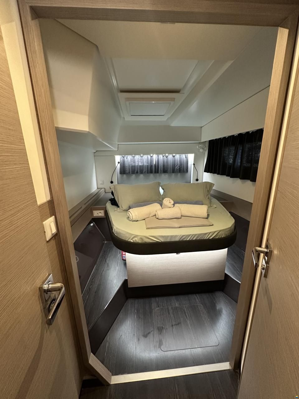 Fountaine Pajot Astrea 42 Quatuor
