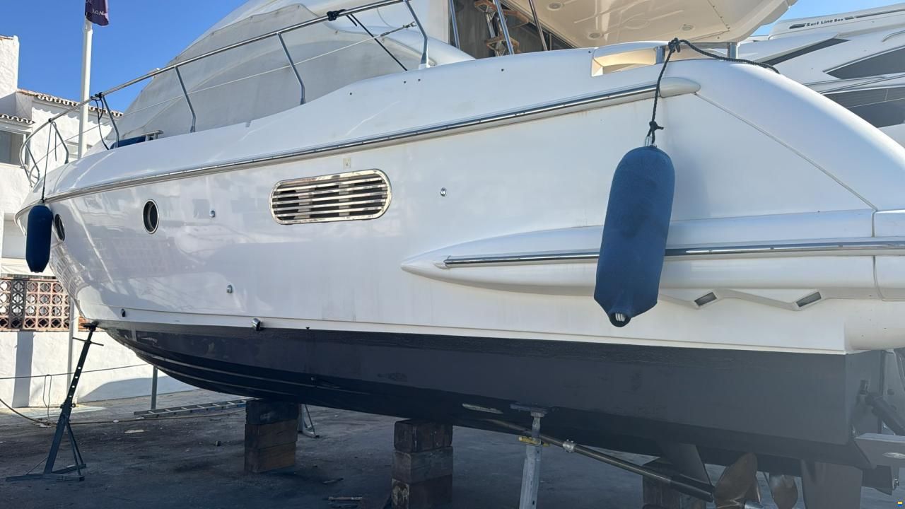 Azimut 40