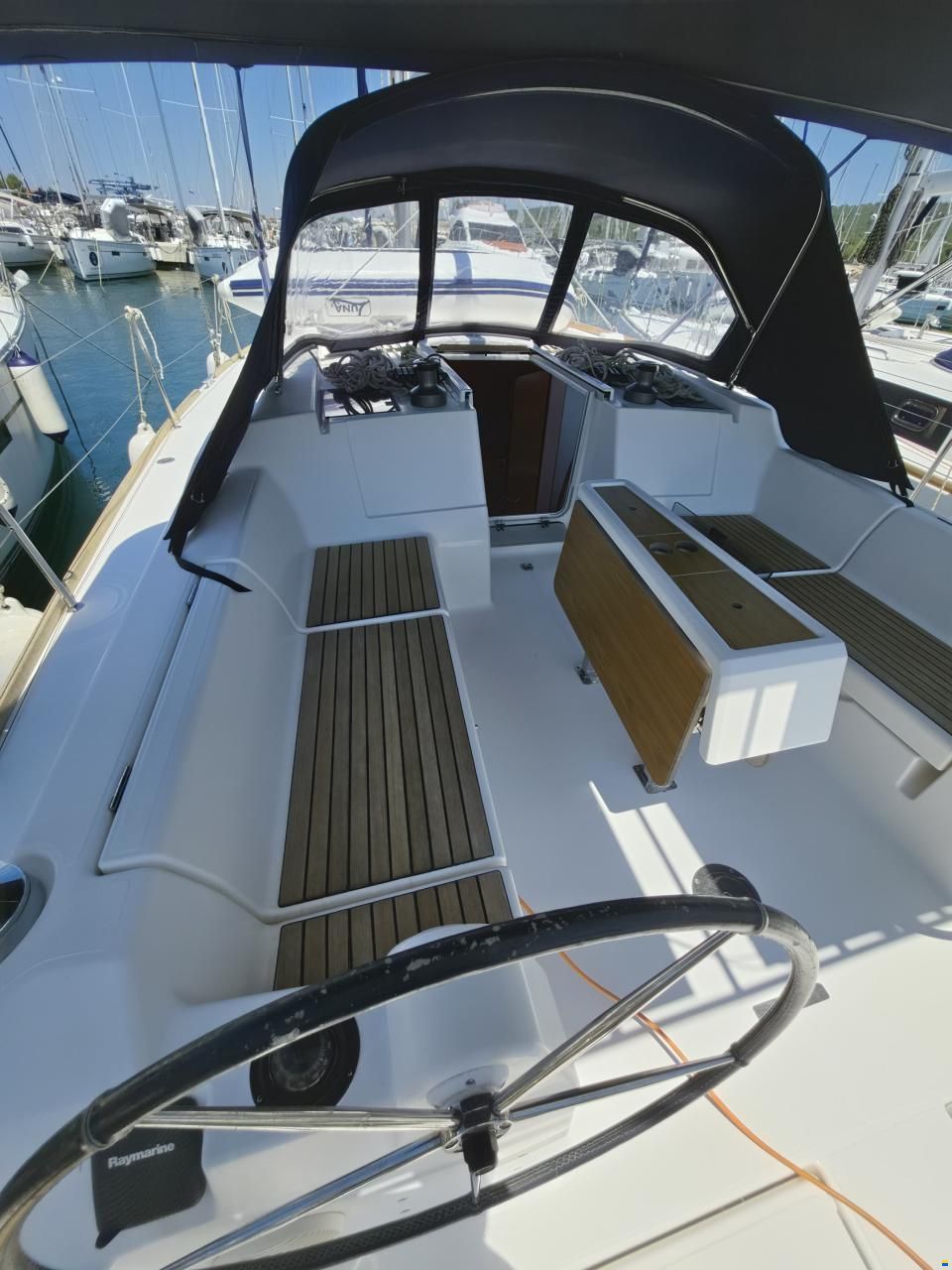 Dufour 382 GRAND LARGE