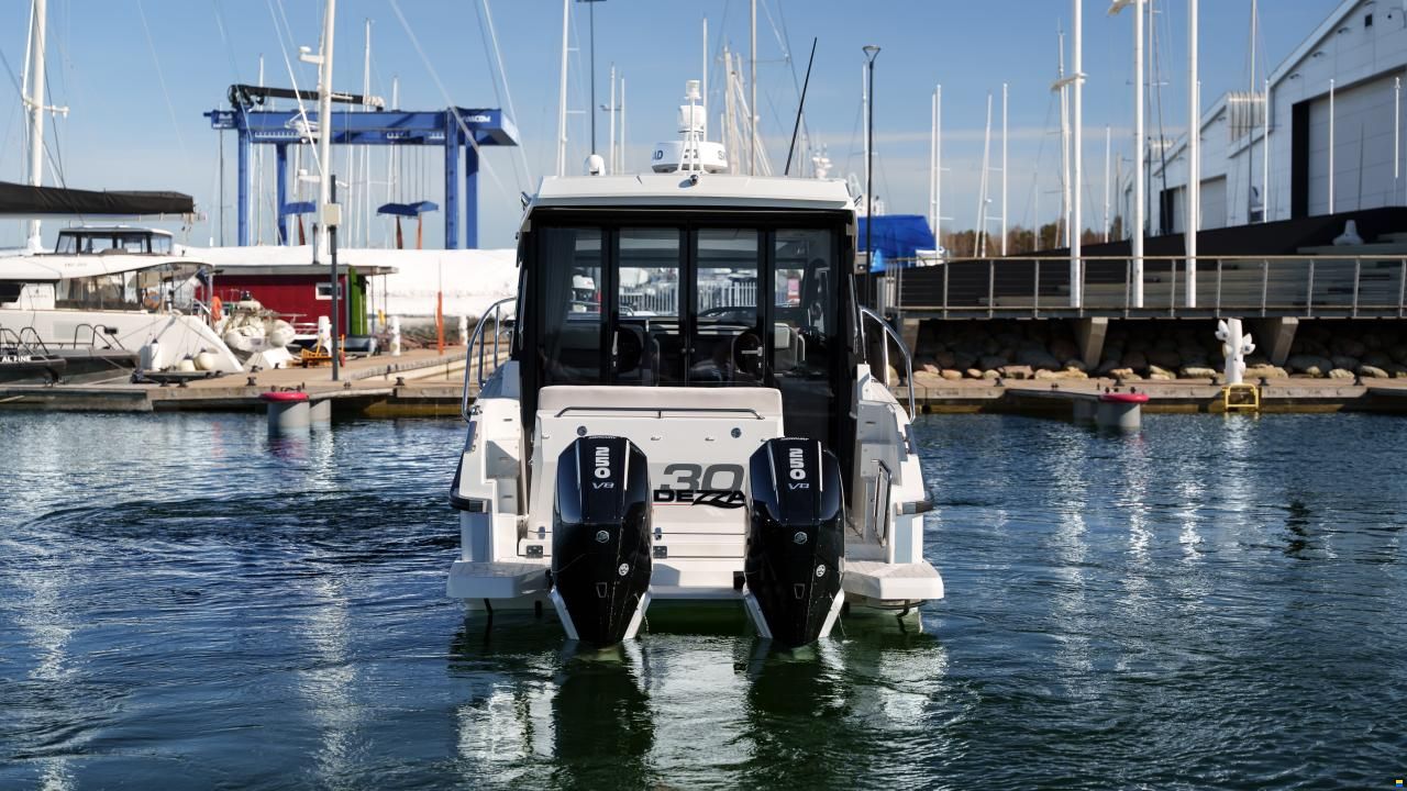Grandezza 30 Outboard