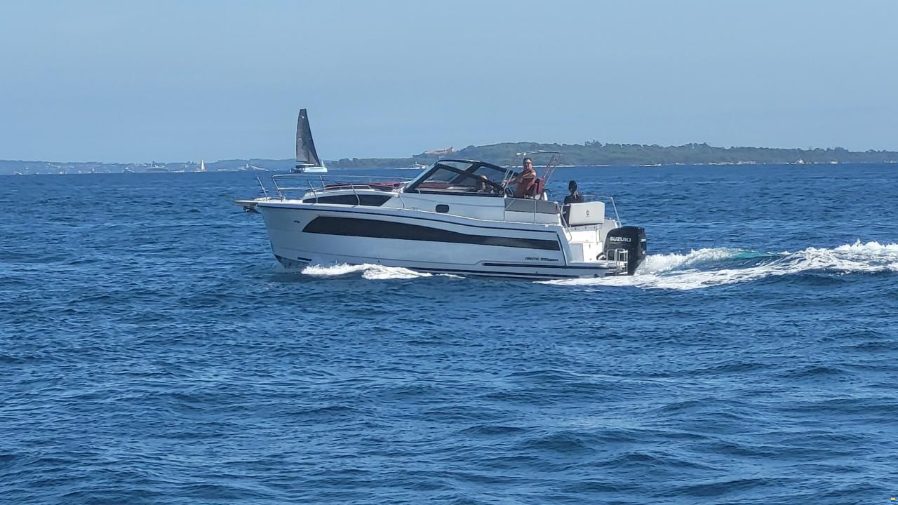 Nautic Yachts 990 open