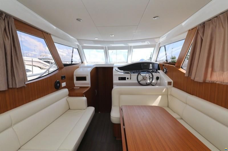 Greenline 33