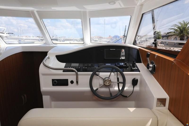 Greenline 33