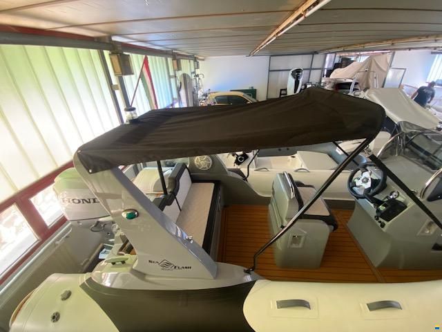 Sea Flash Luxury 520