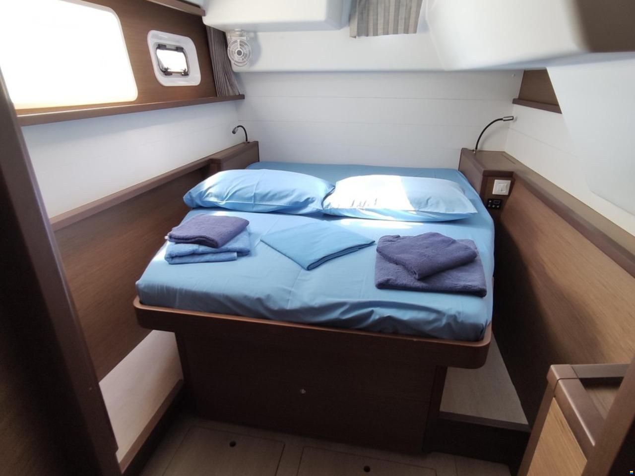 Lagoon 450F
