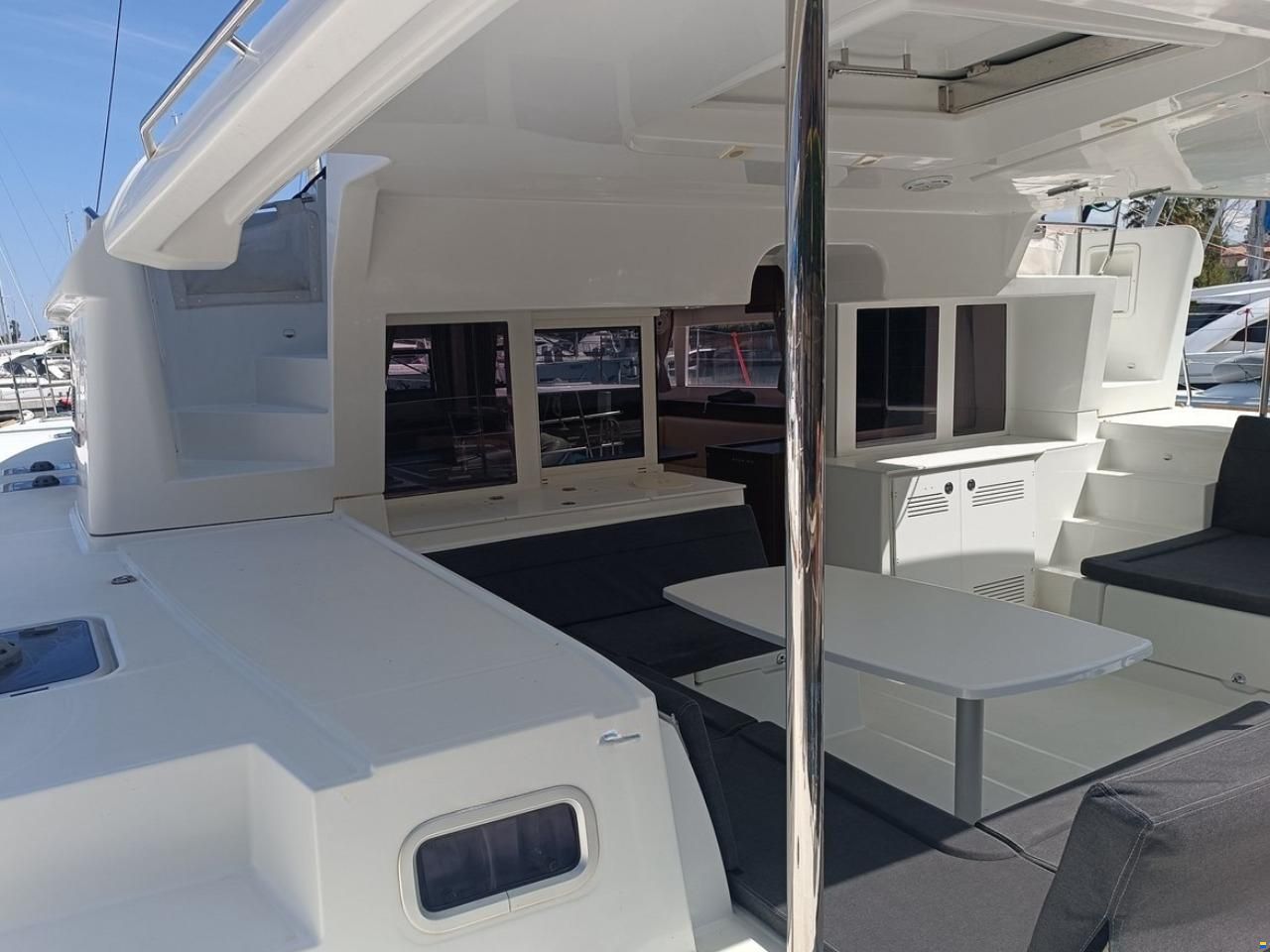 Lagoon 450F