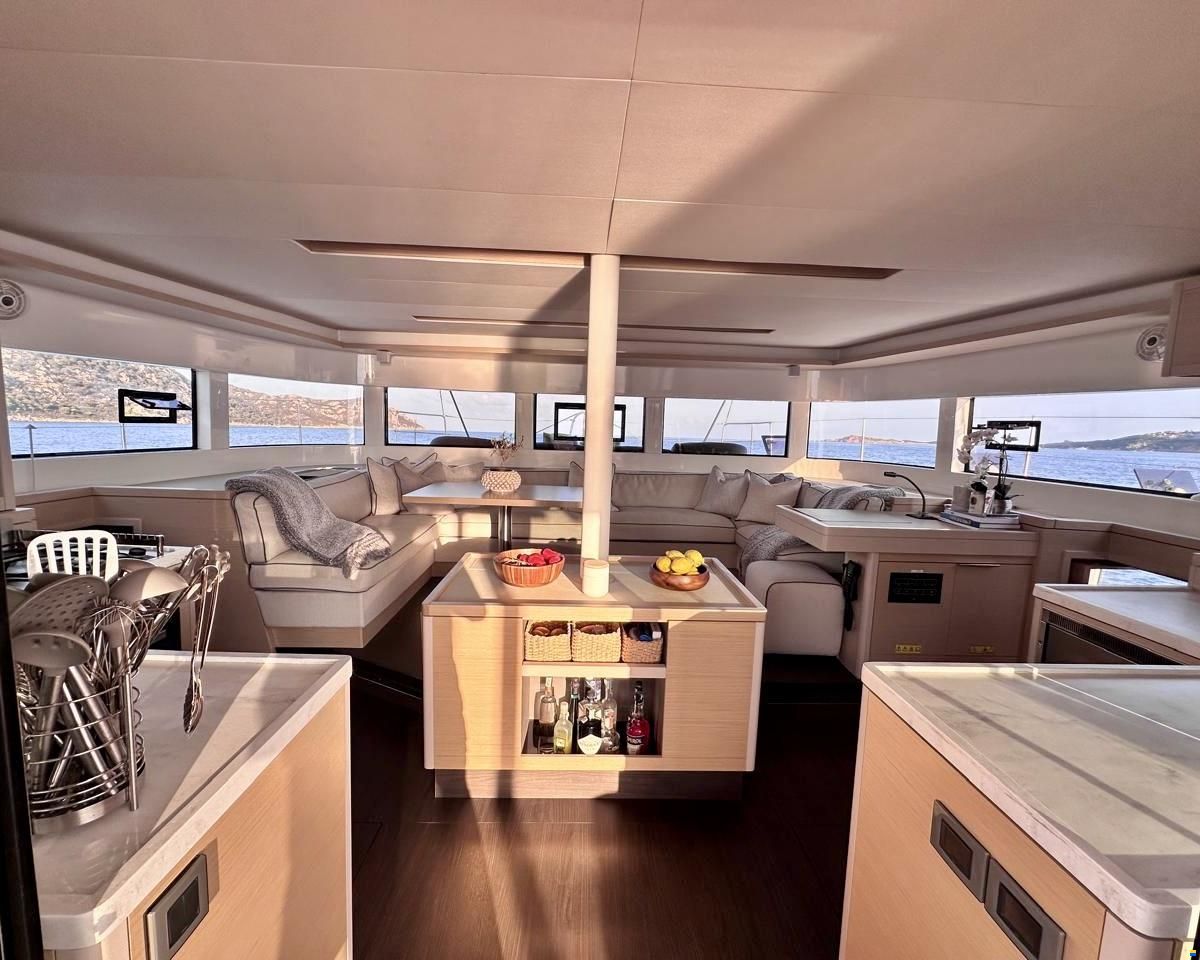 Lagoon 50