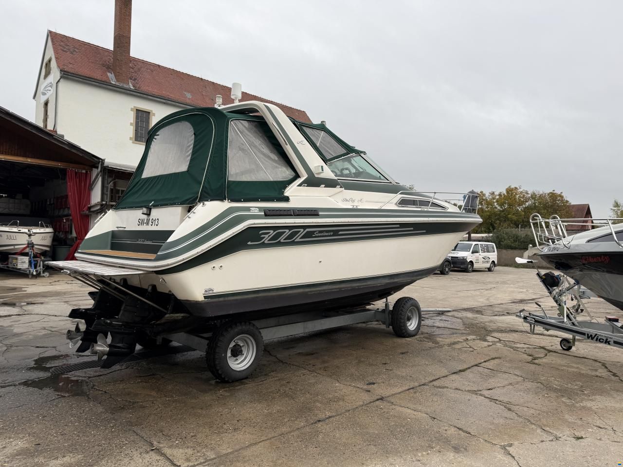 Sea Ray Sundancer 300