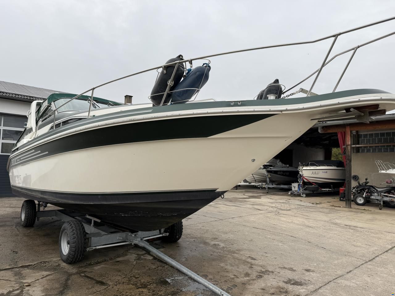 Sea Ray Sundancer 300