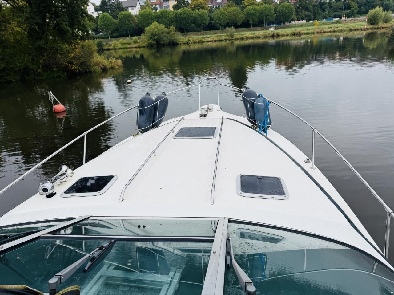 Sea Ray Sundancer 300