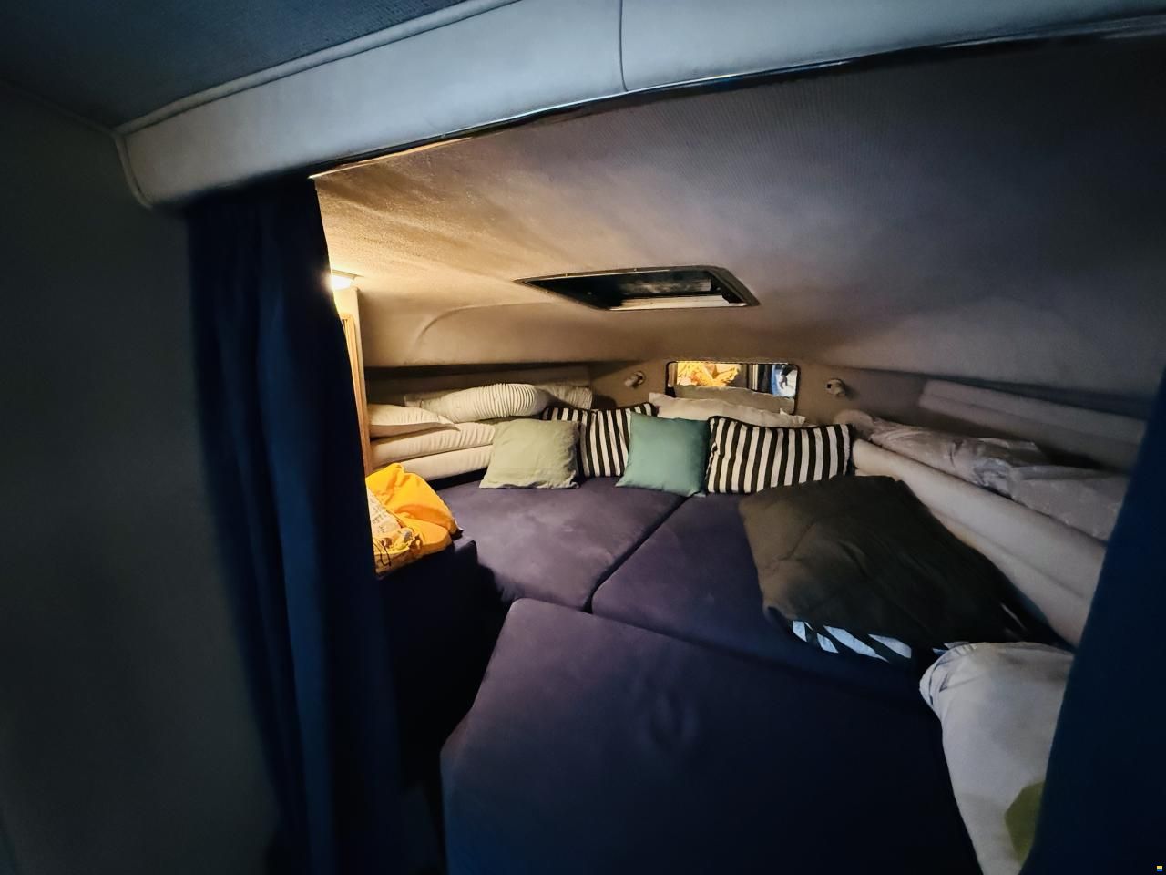 Sea Ray Sundancer 300