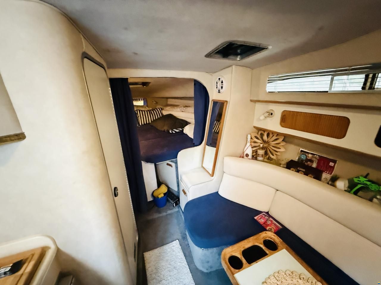 Sea Ray Sundancer 300