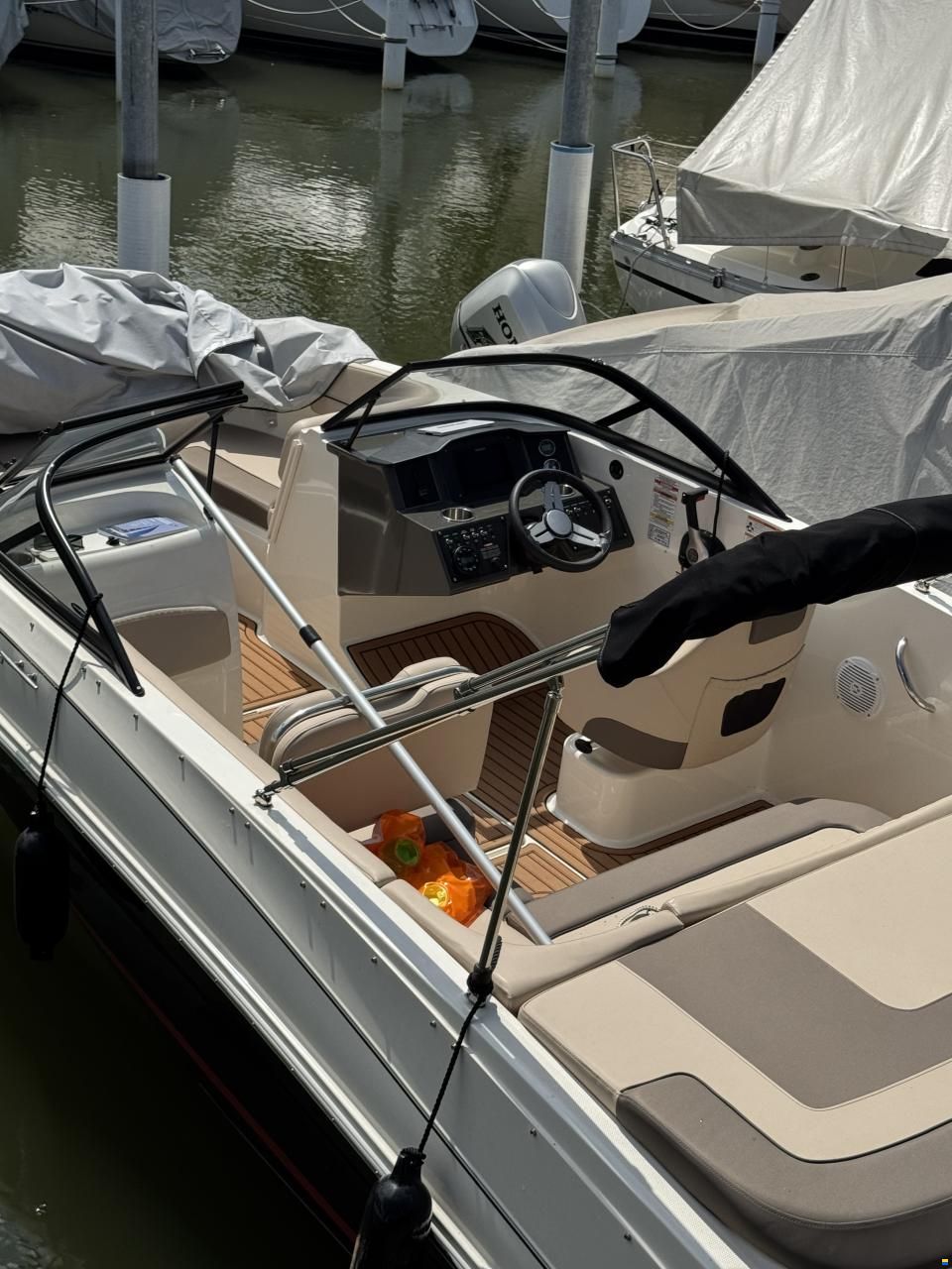 Bayliner VR5E