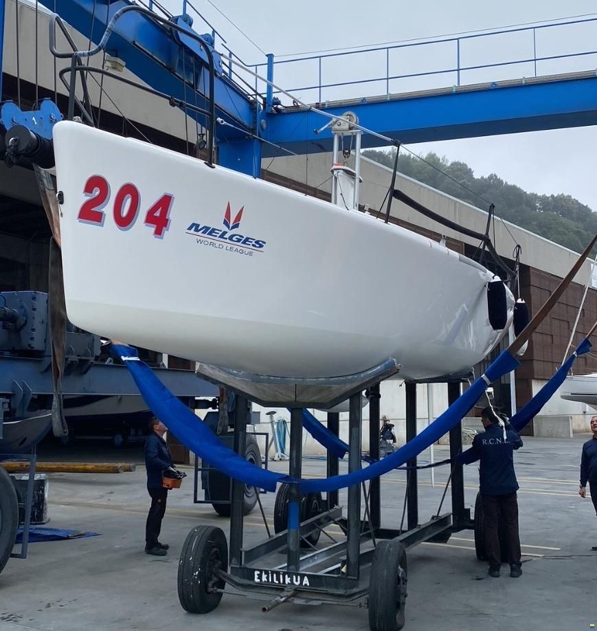 Melges 32