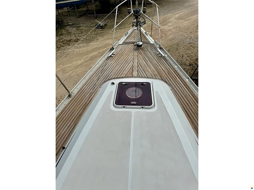 Grand Soleil 37