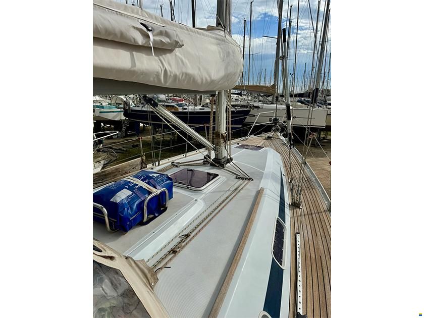 Grand Soleil 37