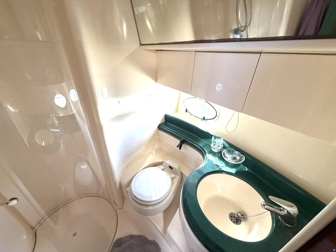 Azimut 46 Fly