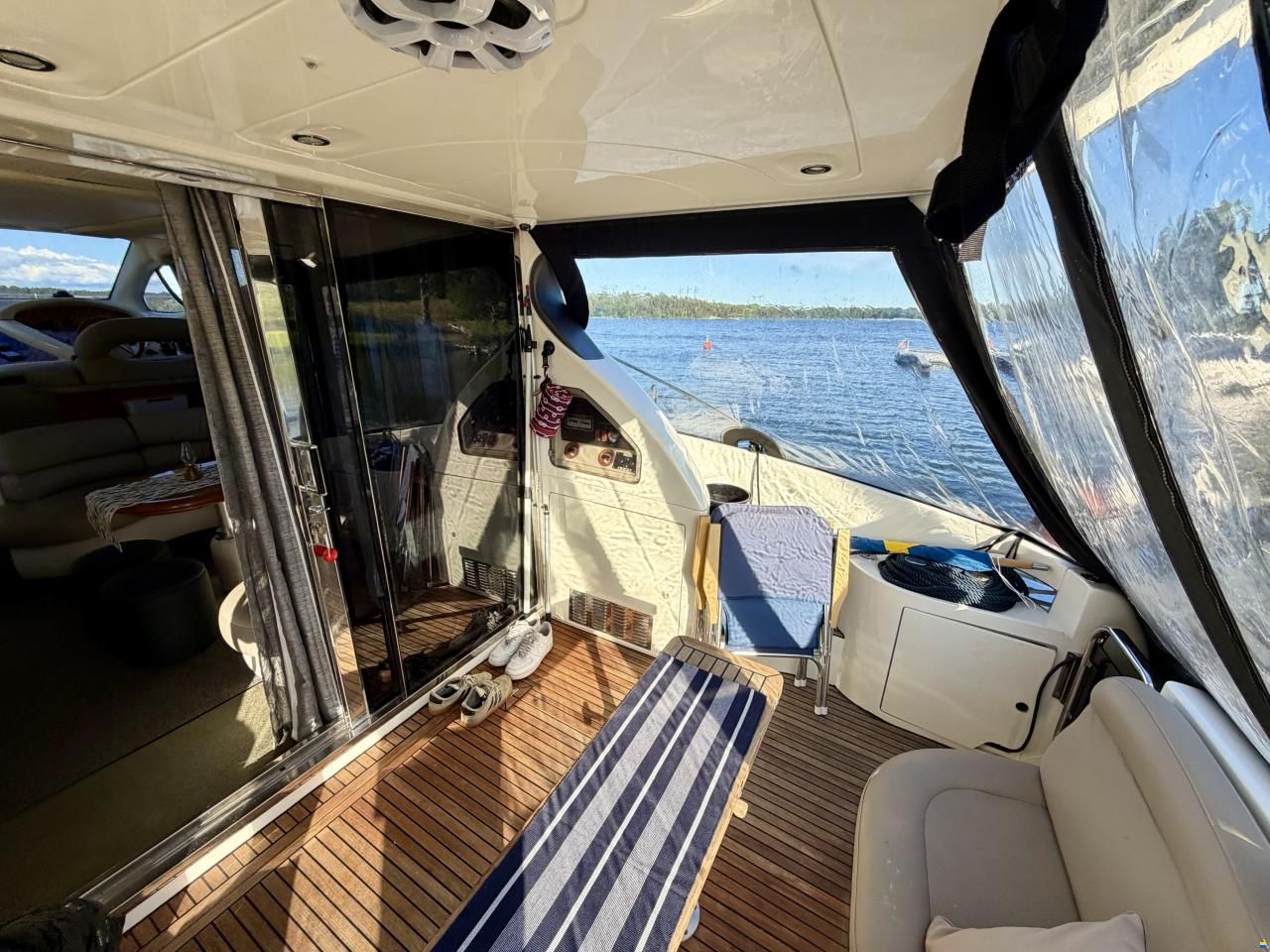 Azimut 46 Fly