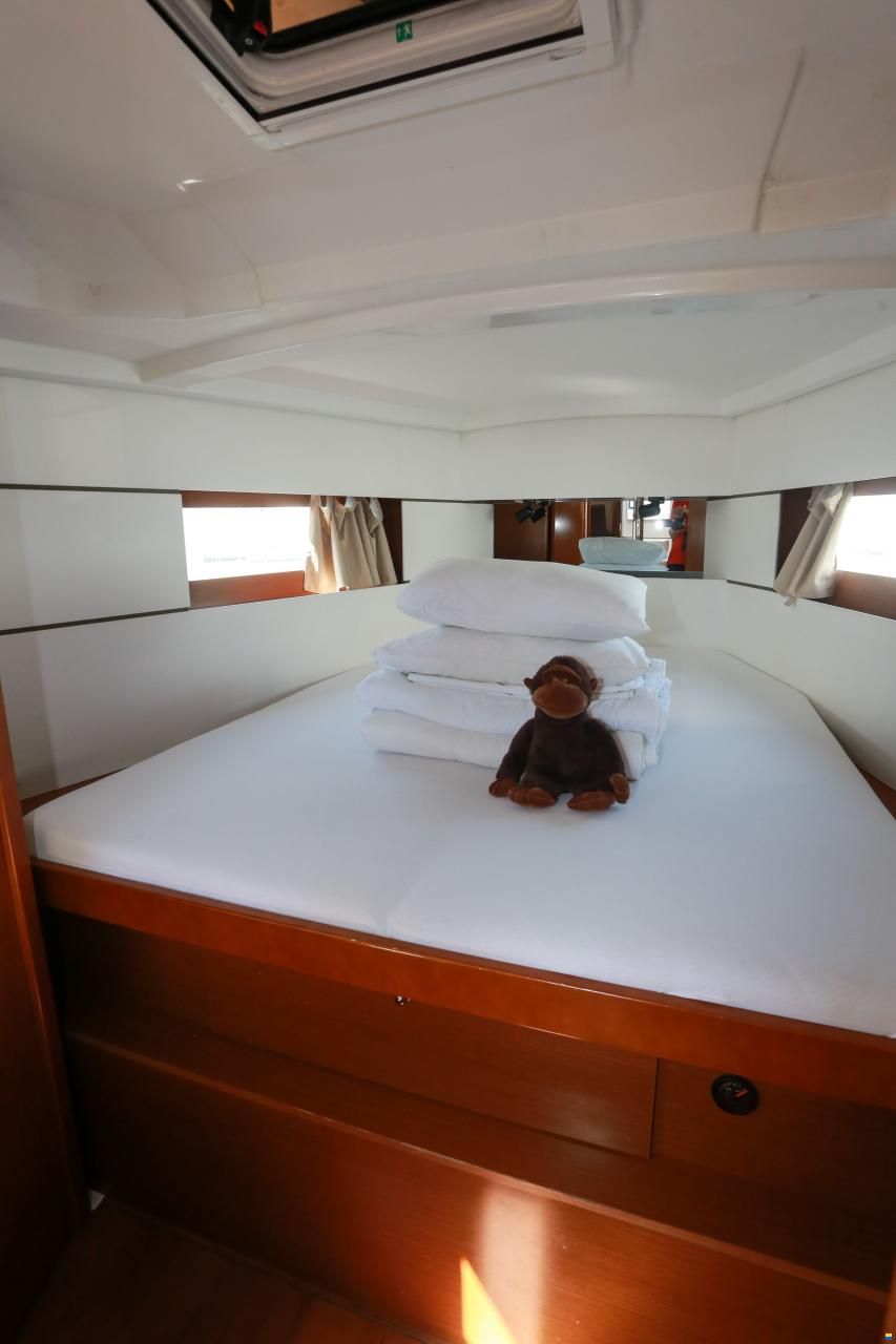 Beneteau Oceanis 38.1